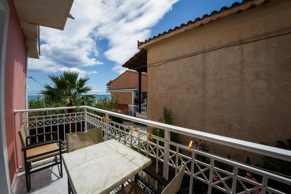 Terra Azzura Apartment Laganas Ngoại thất bức ảnh